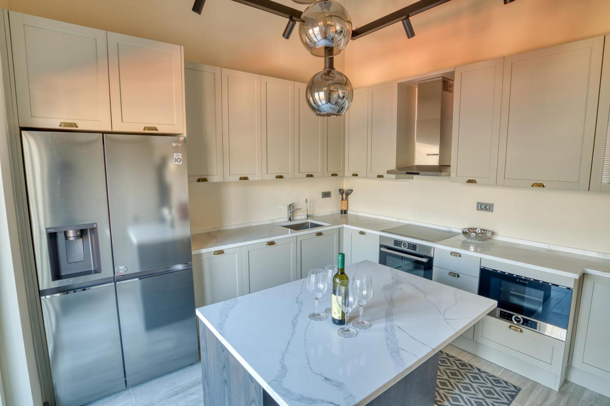 Luxurious 3-Bedroom Apartment By Mn Property Kotor Exterior photo