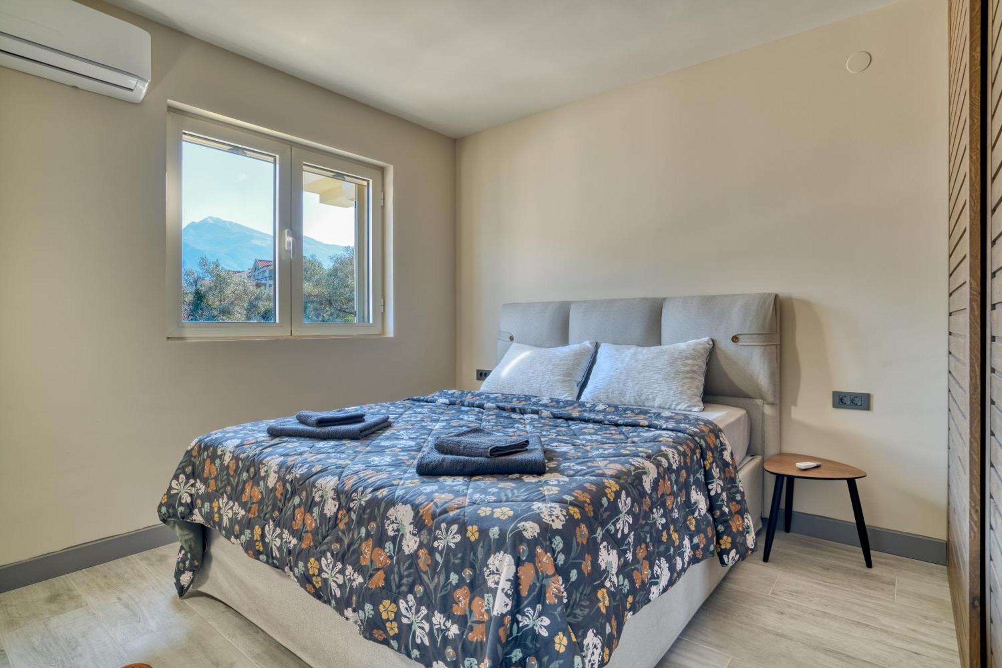 Luxurious 3-Bedroom Apartment By Mn Property Kotor Exterior photo